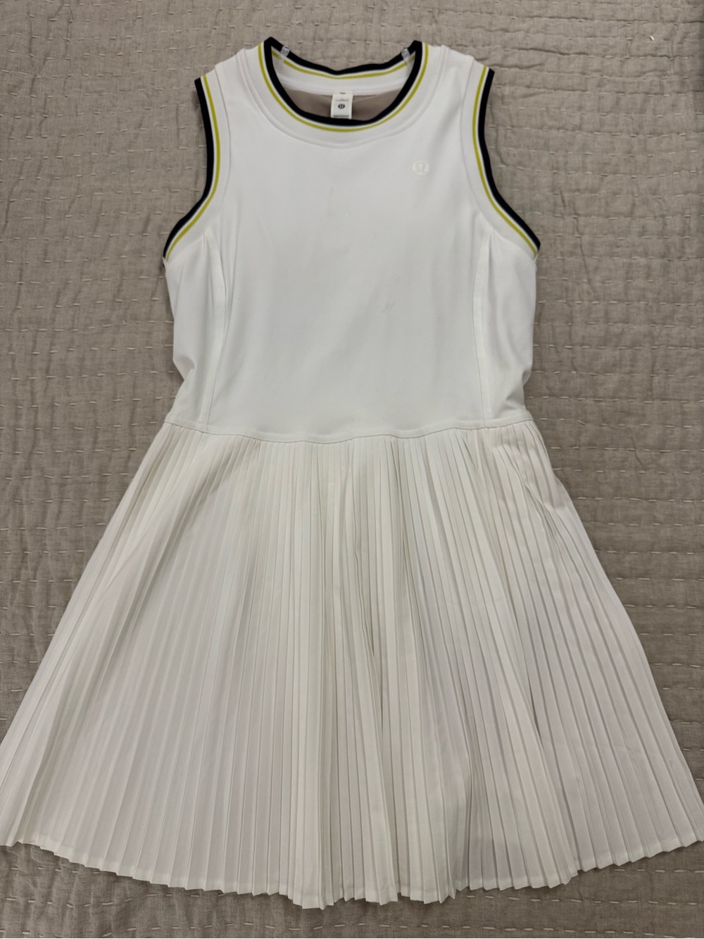 Lululemon Varsity Scoop-Neck Linerless Tennis Dress in White - Size 8
